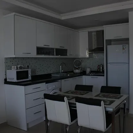 Crown City Apartmán